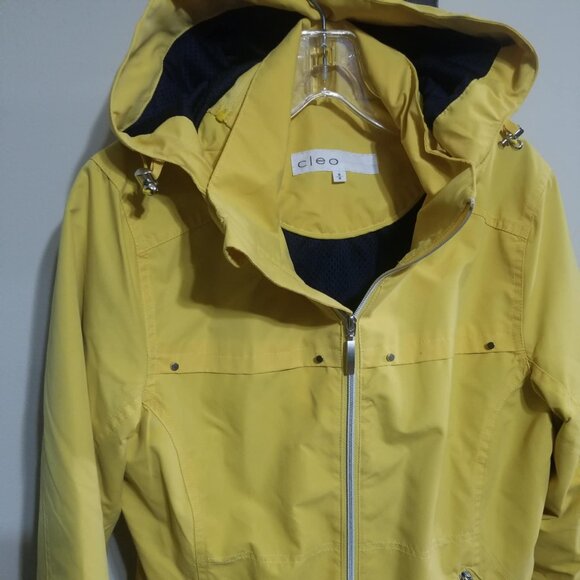 Cleo Jacket Medium Yellow Modern Outerwear Sporty Activewear Hood - Picture 2 of 8